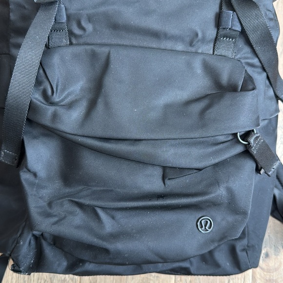 EUC Lululemon On My Level Rucksack Black - Picture 7 of 11